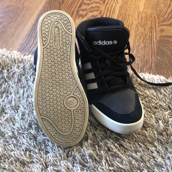 Adidas hi top - Picture 4 of 5